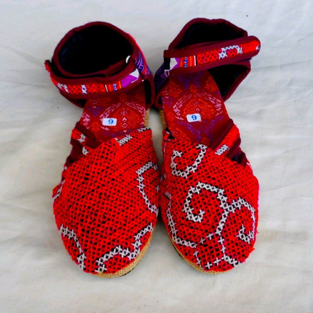 Handmade Shoes - 6w- Thai Hmong Tribe Fabric